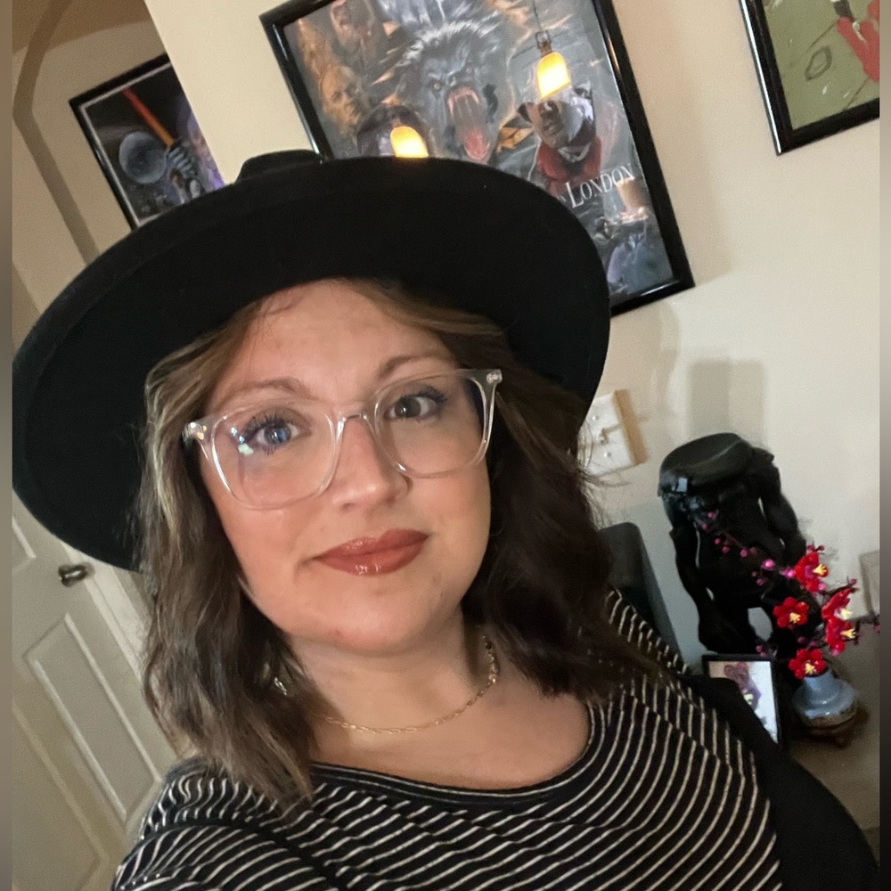 Meet your Posher, Ariel